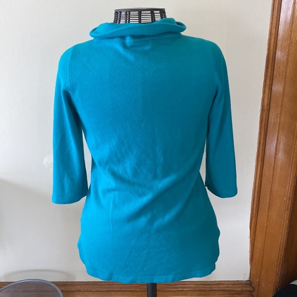 3/4 sleeve sweater - Picture 3 of 3